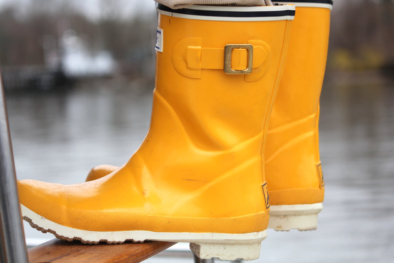 saltwater rain boots