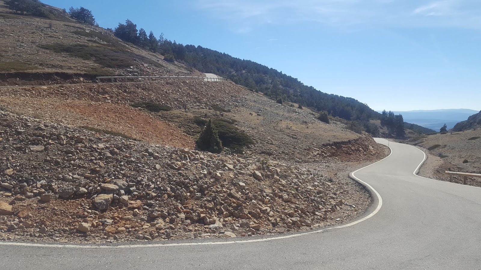 Final switchback on climb to Javalambre Astrophysical Observatory
