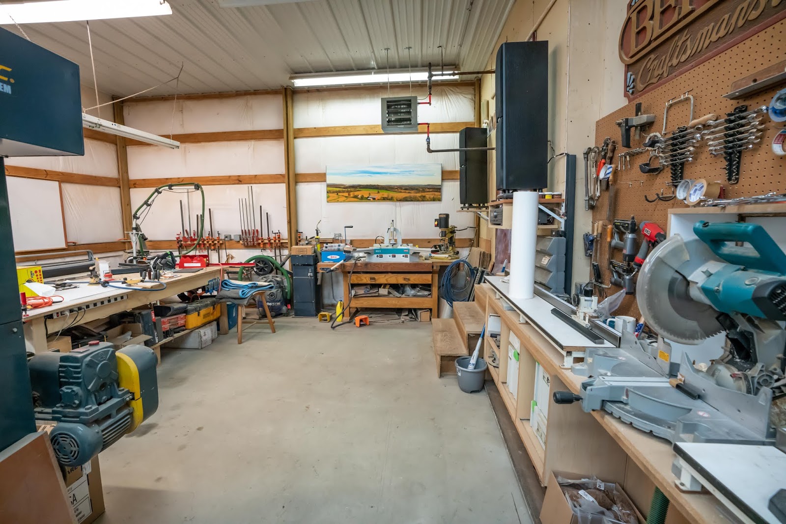 Bergs Canvas Gallery