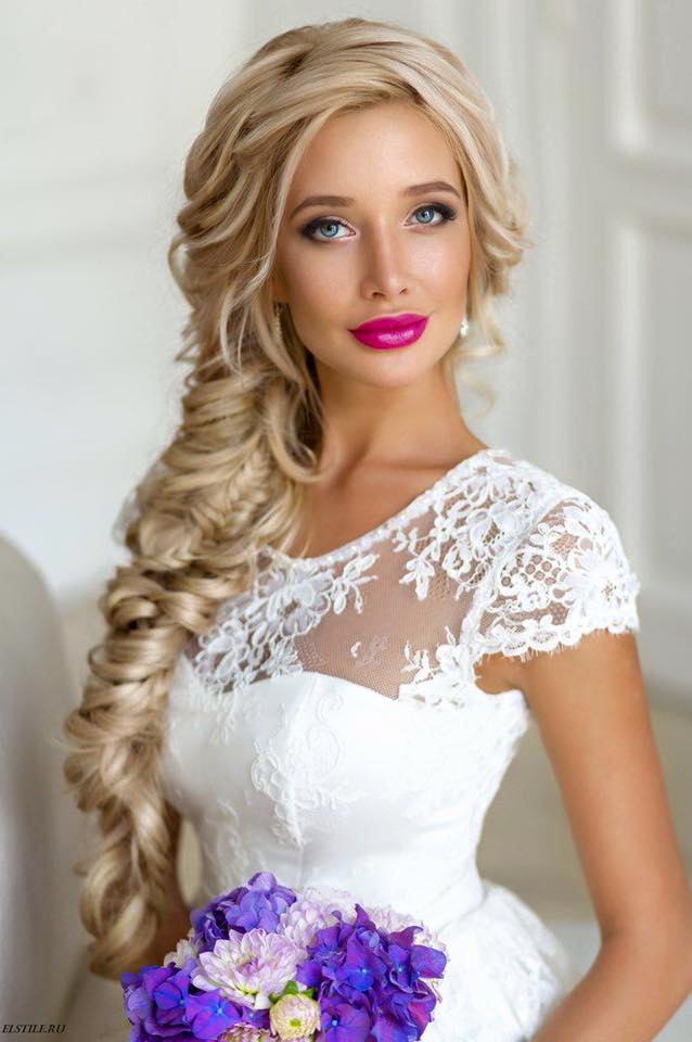Hair for Backless Wedding Dress