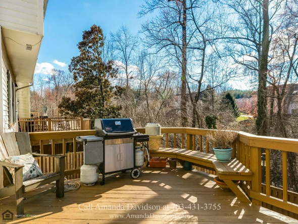 Alexandria VA Townhouses- Escape the hustle of daily living when you stay on the beautiful upper deck of this townhouse for sale in Alexandria VA. 