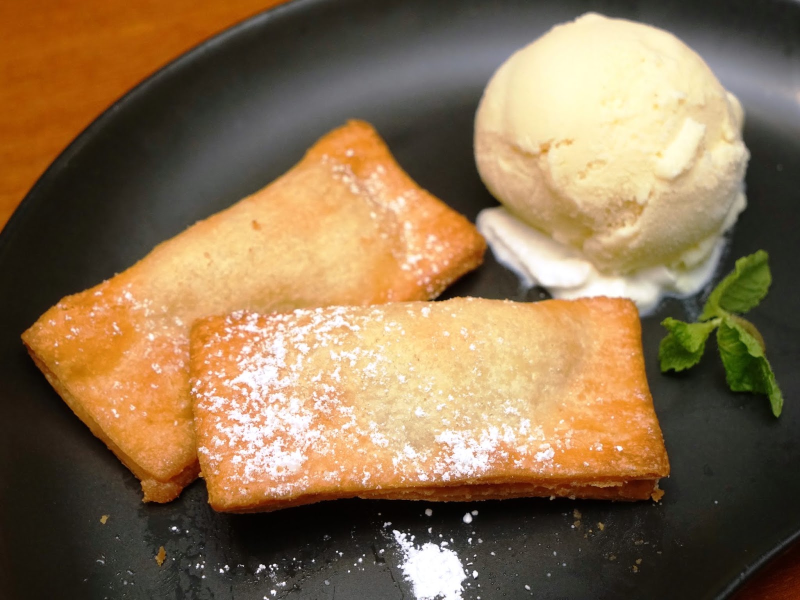 PinkyPiggu Sun With Moon Japanese Dining & Cafe Wheelock Place