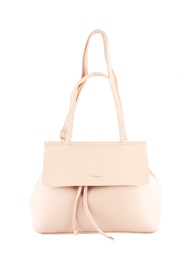 Move over, Gigi Hadid's got a new obsession…mini bags! It seems like w