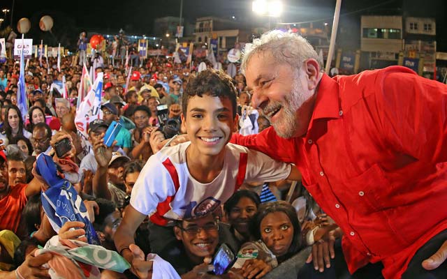 De herói a vilão, Lula e seu mandado de prisão são marcos da história do Brasil