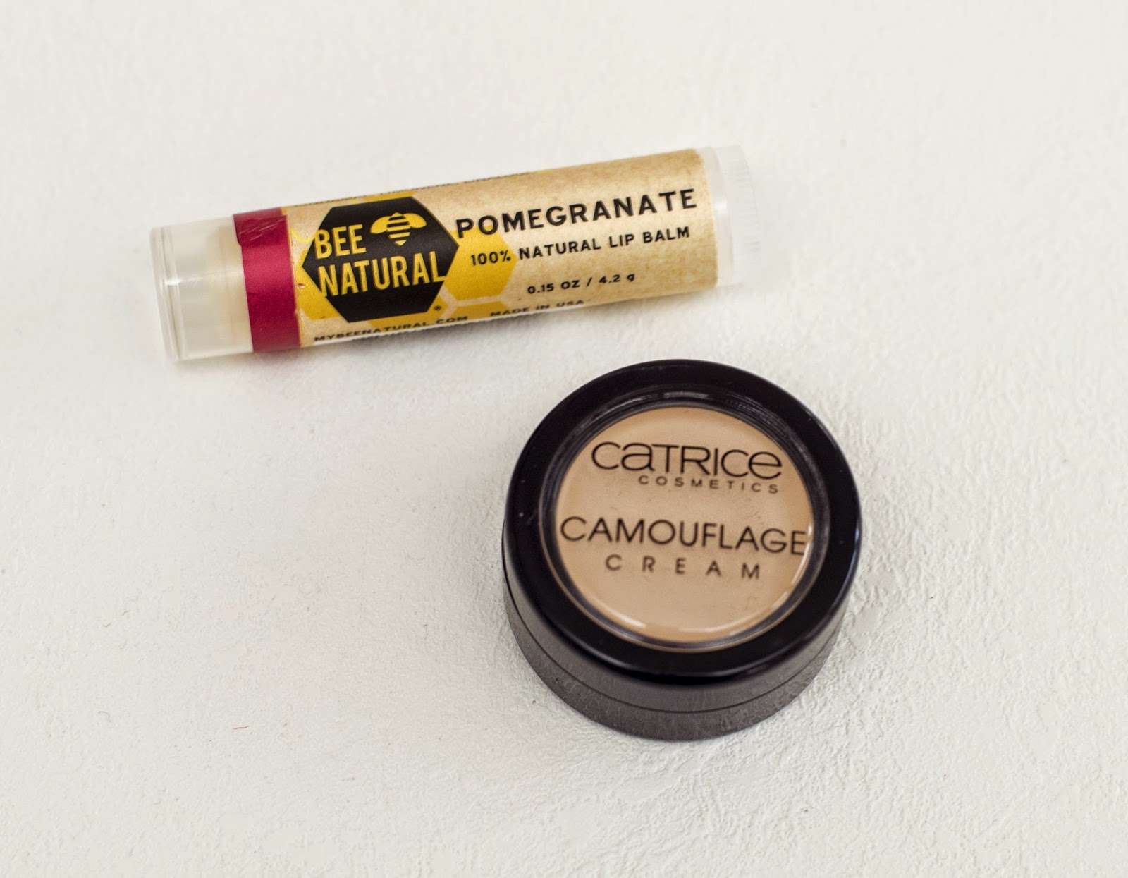 Catrice camouflage + Bee natural