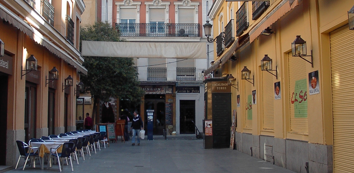 EL CAFÉ DE LA CALLE DE LA VICTORIA.