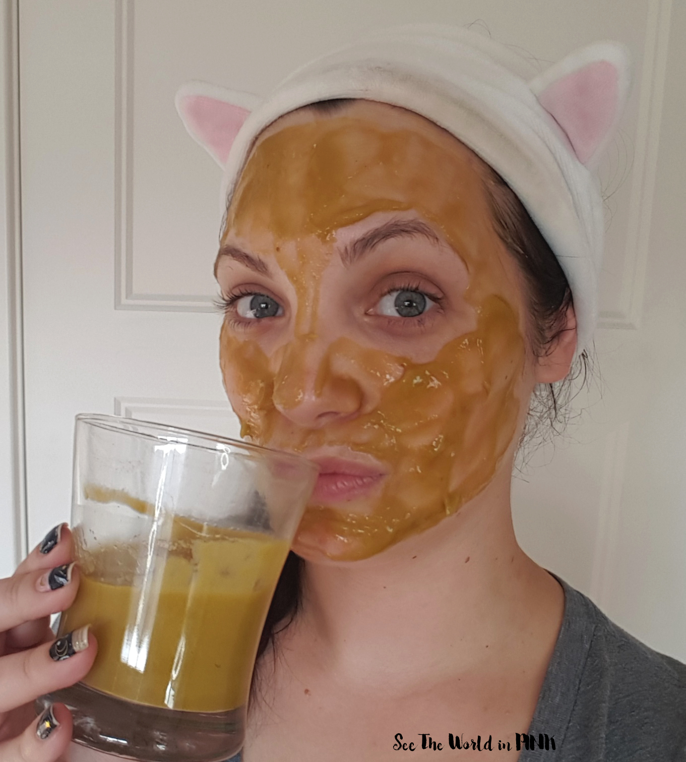 Skincare Sunday - Homemade Fruit Mask with Graydon Skincare Superfood Mask and Scrub! 
