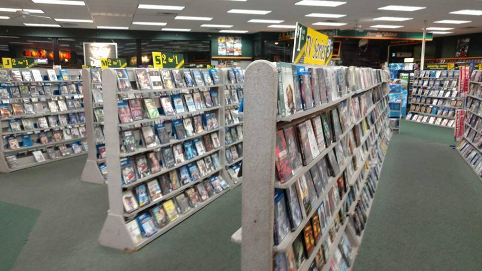 ISeeRobots Video Store Pics Family Video, Des Moines Iowa.