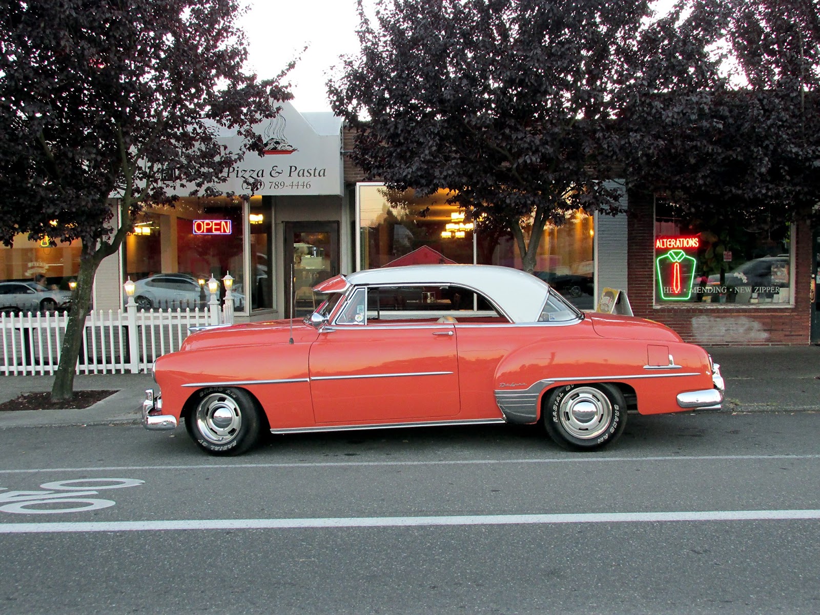 Old Classic Cars >> Seattle's Classics: 1952 Chevrolet Deluxe Hardtop Old Classic Cars >> Seattle's Classics: 1952 Chevrolet Deluxe Hardtop