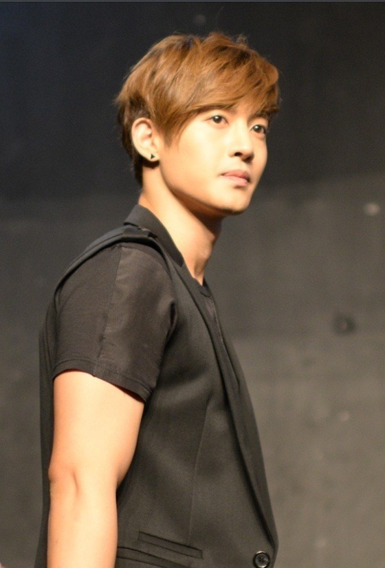 henecia kim hyun joong sponsors zero underscore with henecia kim hyun joong sponsors zero underscore with