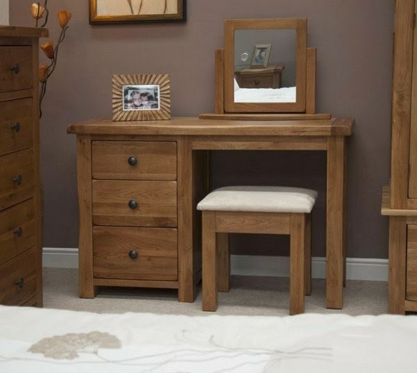 Beautiful designs from the dressing table with stool!