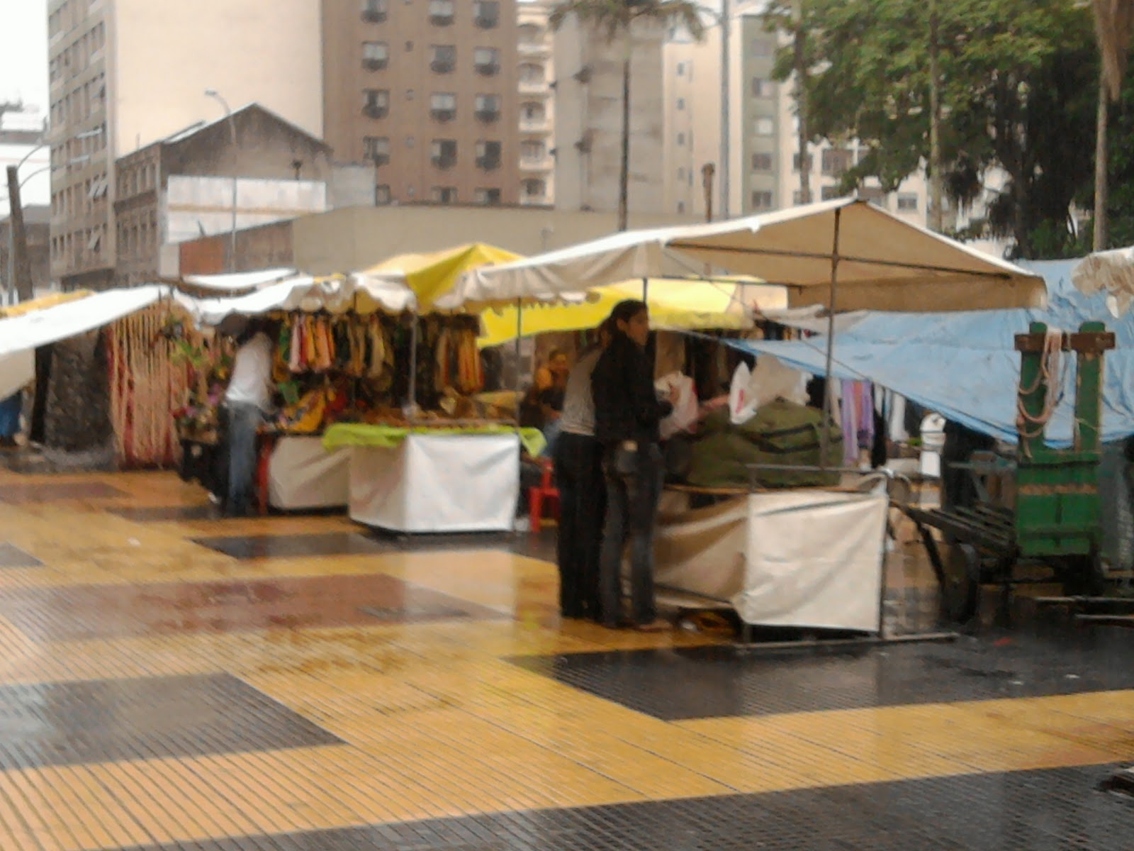 Feira de Artes e Artesanato da