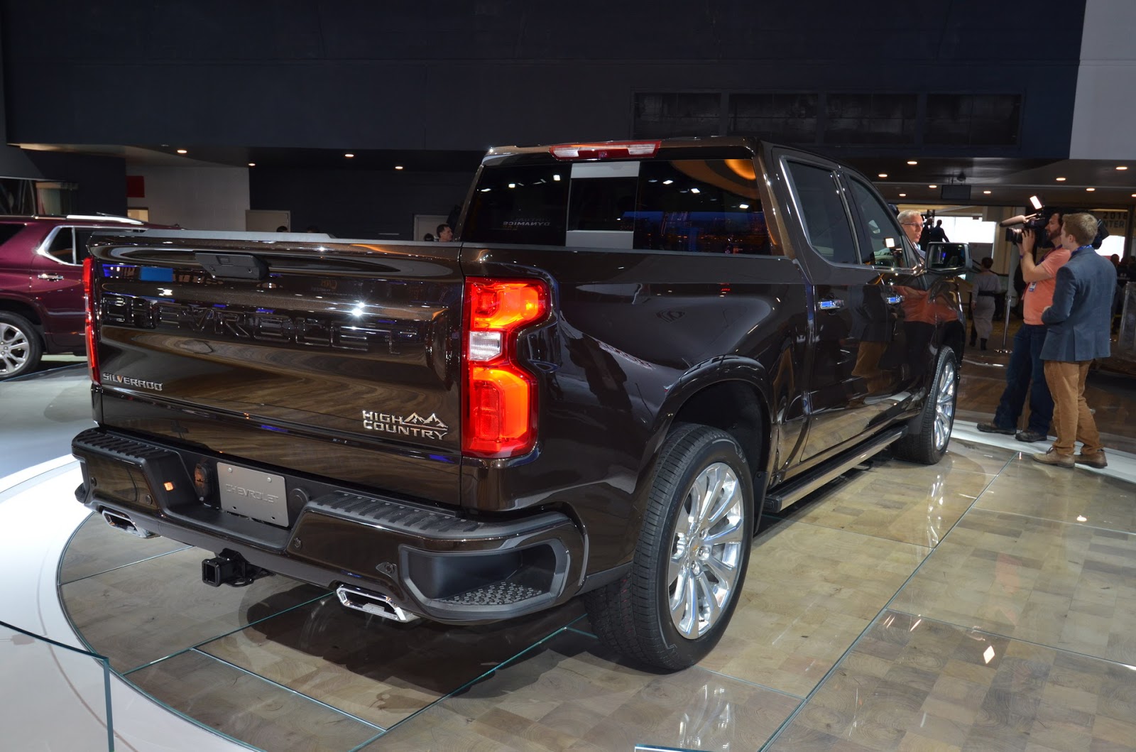 Chevy's 2019 Silverado Brings The Heat To Full-Size Truck Segment - car