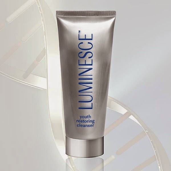 LUMINESCE™ youth restoring cleanser