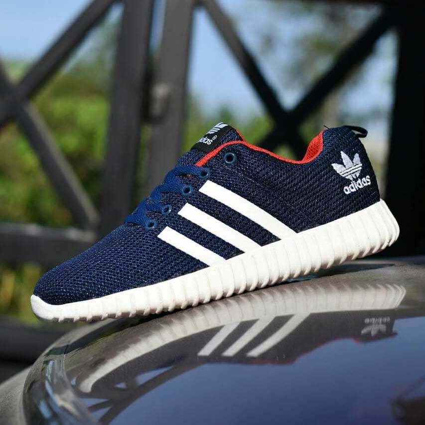 harga sepatu adidas yeezy boost original