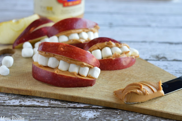 Apple Peanut Butter Teeth #healthy #halloweensnack