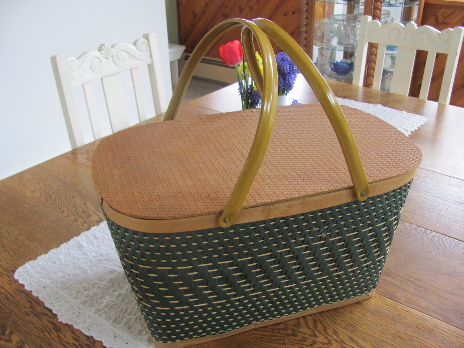 My Shabby Chateau Vintage Picnic Basket Makeover