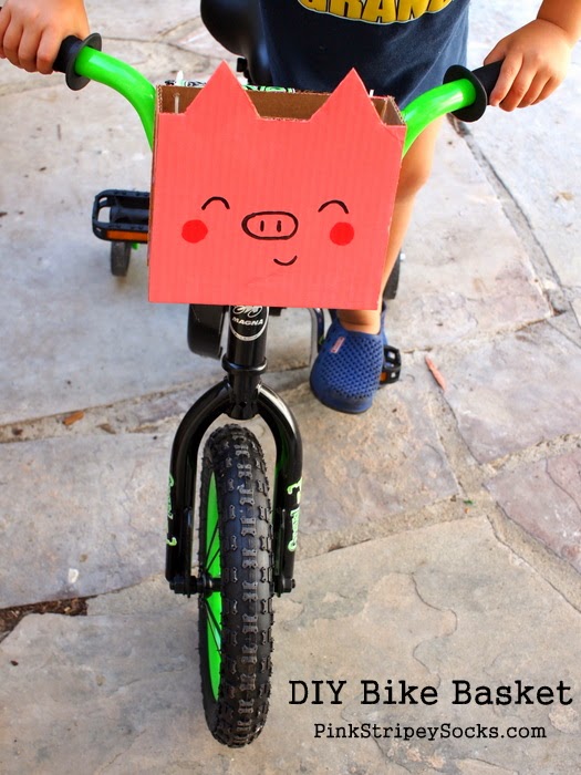 Make your own DIY bike basket from cardboard!