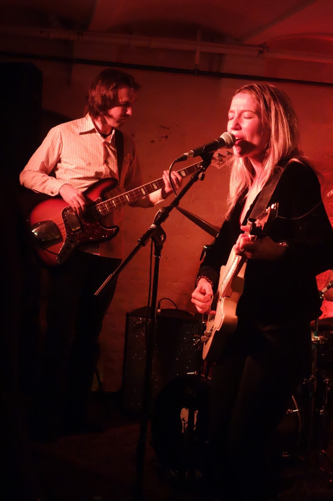 Flockes Plattenkiste Hanna Leess Feinkost Lampe Hannover