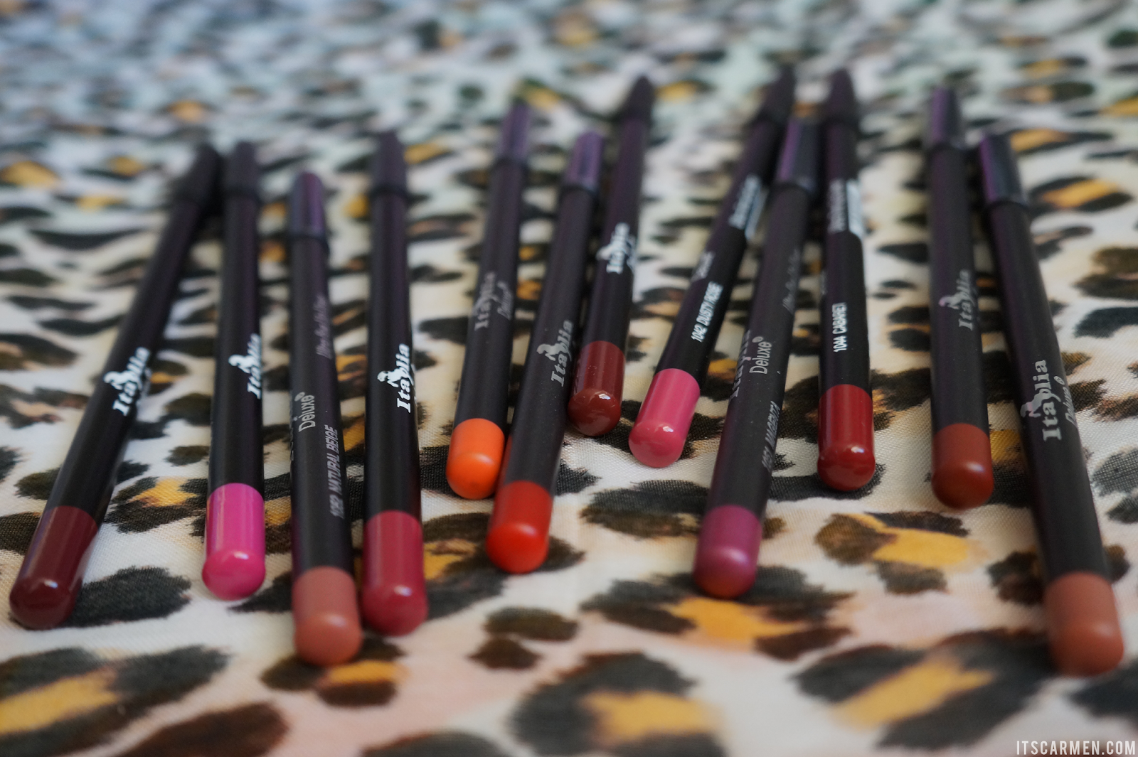 Italia Deluxe Ultra Fine Lip Liner Review / Carmen Varner // Lifestyle