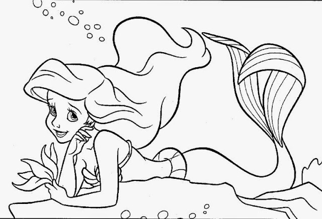 Ariel Little Mermaid holiday.filminspector.com