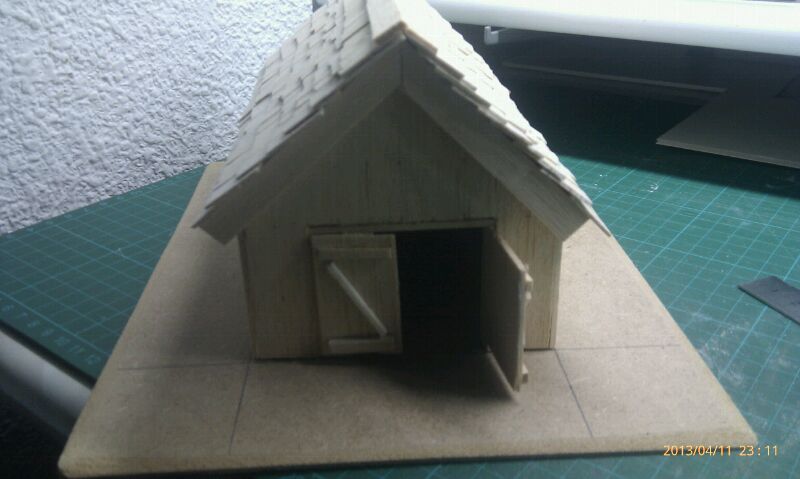 SCIPION WARGAMES: TUTORIAL: COMO HACER UN ALMACEN O CASA DE MADERA.