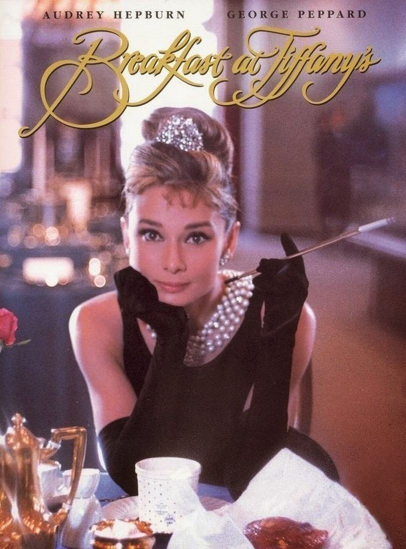 Bonequinha de Luxo Truman Capote (Livro, Filme e Outros Contos) De Frente com os Livros