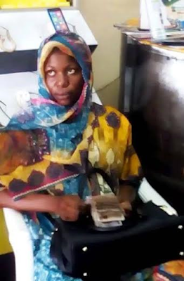 Akinade Tofunmi Wanted By EFCC For ATM Scam. Her Shocking Method Of Scam 2