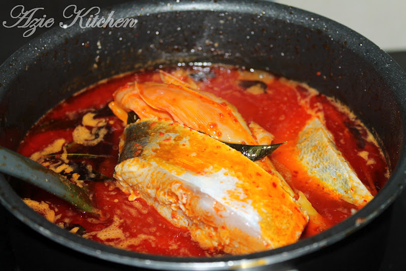 Masak Asam Pedas Ikan Parang - Azie Kitchen