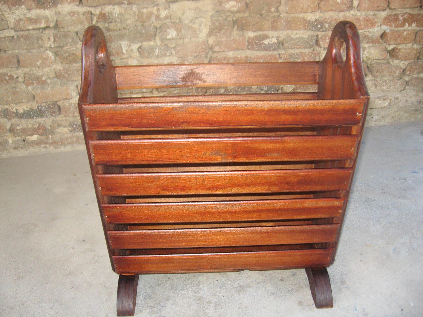 Artesano Jose: Revistero en madera