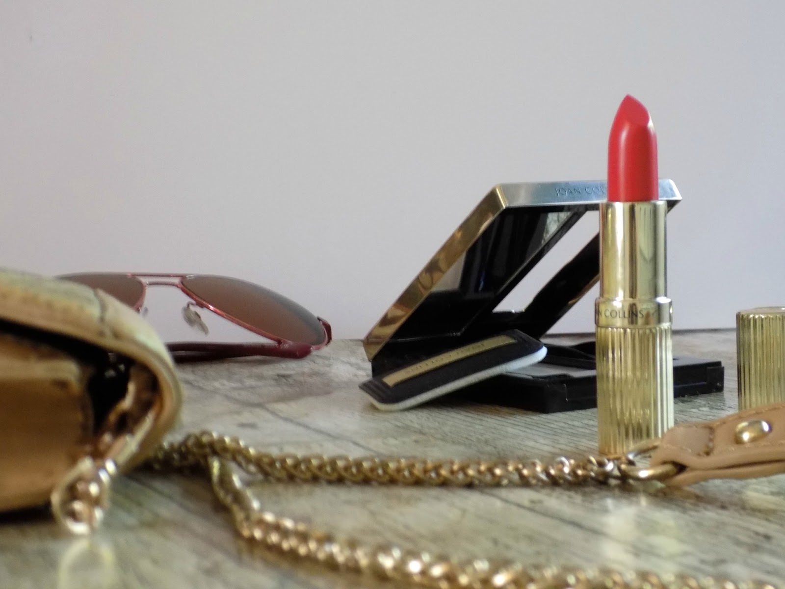 Joan Collins compact duo review