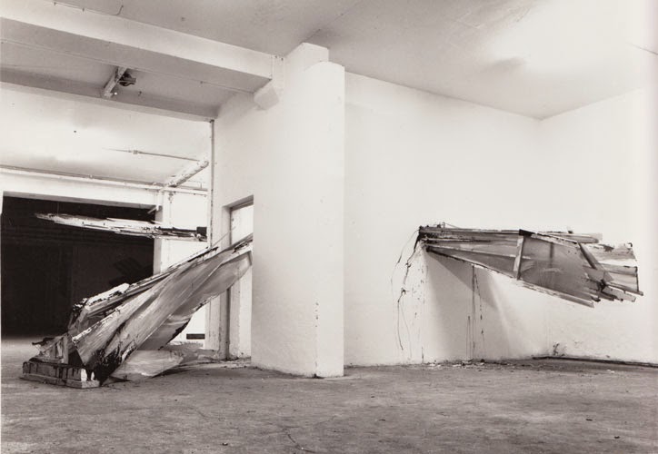 Kuno Lindenmann, "Durchbruch", Abriss-Installation als Beitrag zu So zu Sehen, Lothringerstraße, München, 1984 