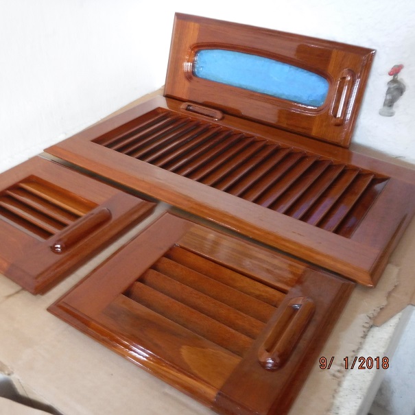 Chip & Debbie Willis on s\v Elegant'sea Our 5piece set of