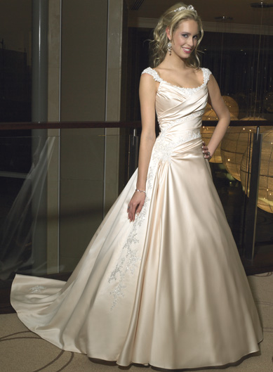 Long Sleeve Square Neck Bridal Gowns Photos