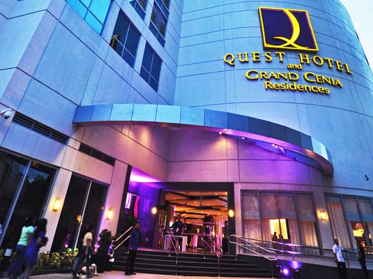 Quest Hotel Cebu's Facade