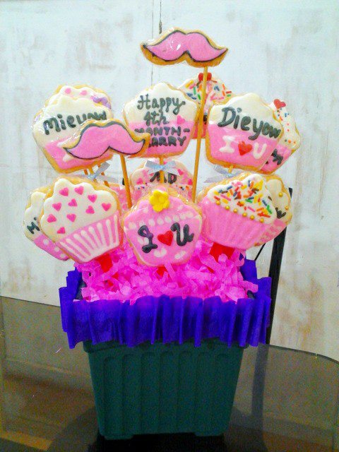 Cupcake Cookie Bouquet