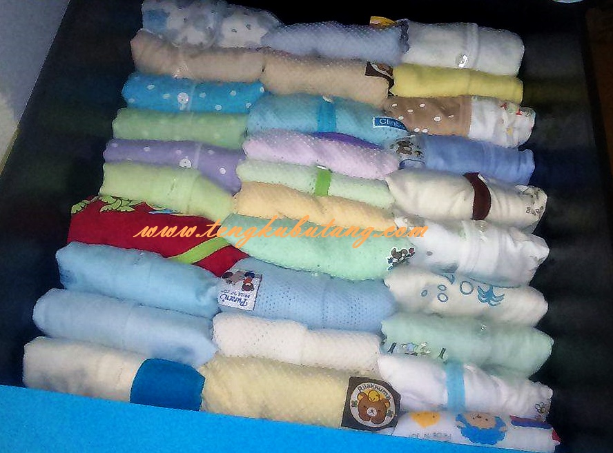 cara melipat rompers baby