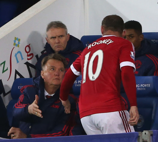 Wayne Rooney came off with an injury on Saturday (Picture: Getty Images)