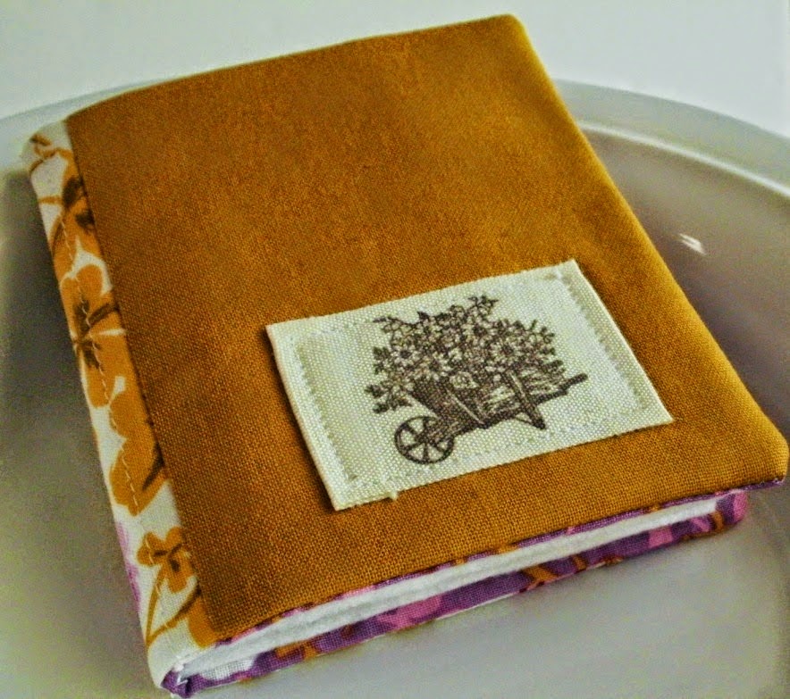 http://eamylove.blogspot.co.uk/2014/05/join-now-need-little-needle-book-swap.html