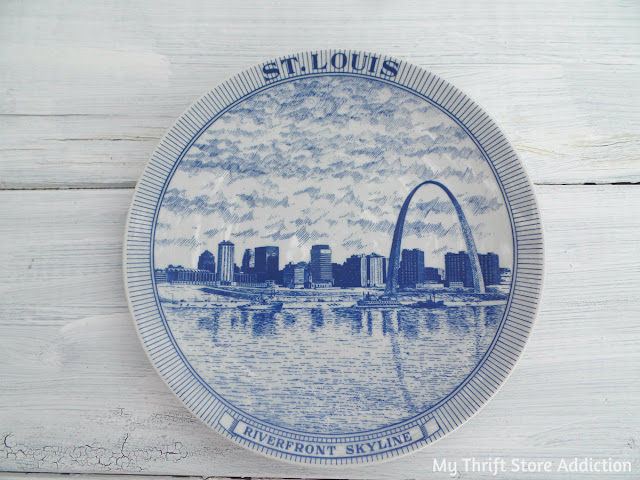 St Louis collectible plate