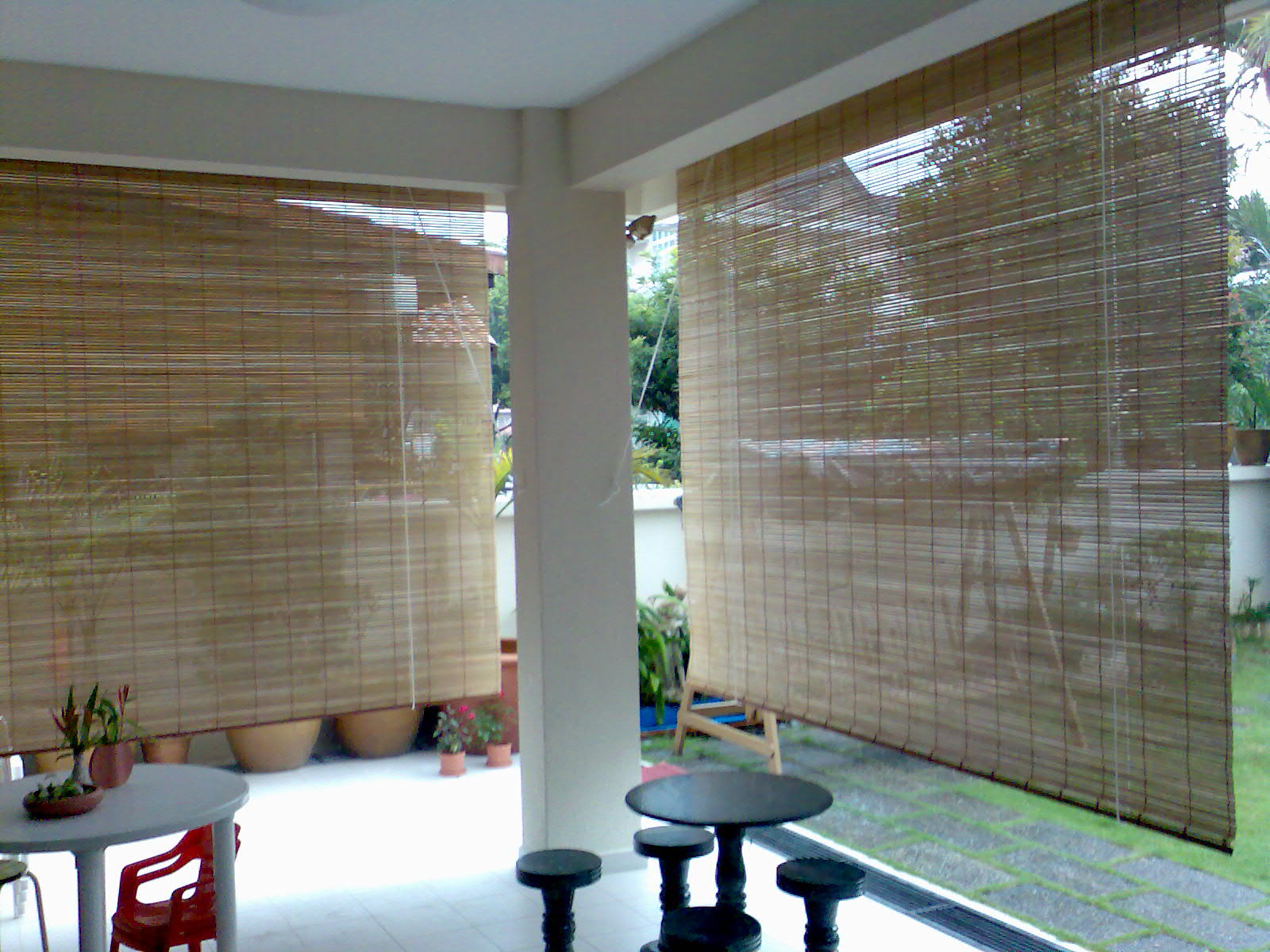 CORRI TRACK PTE LTD Curtains and Blinds