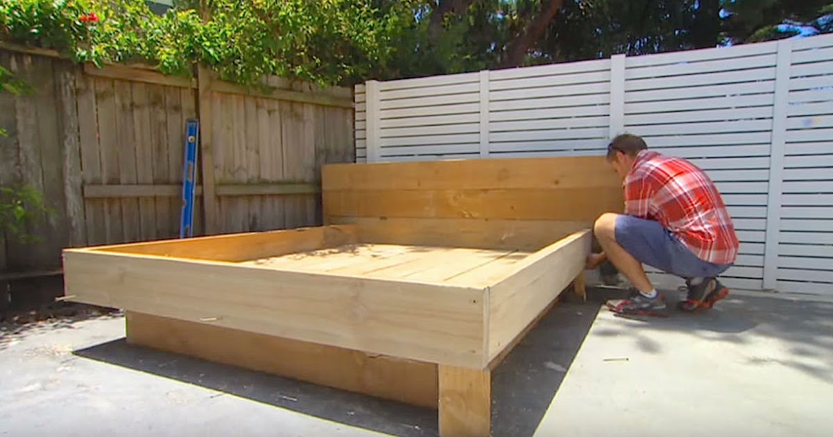 How to make an amazing Grass Day Bed Handy DIY