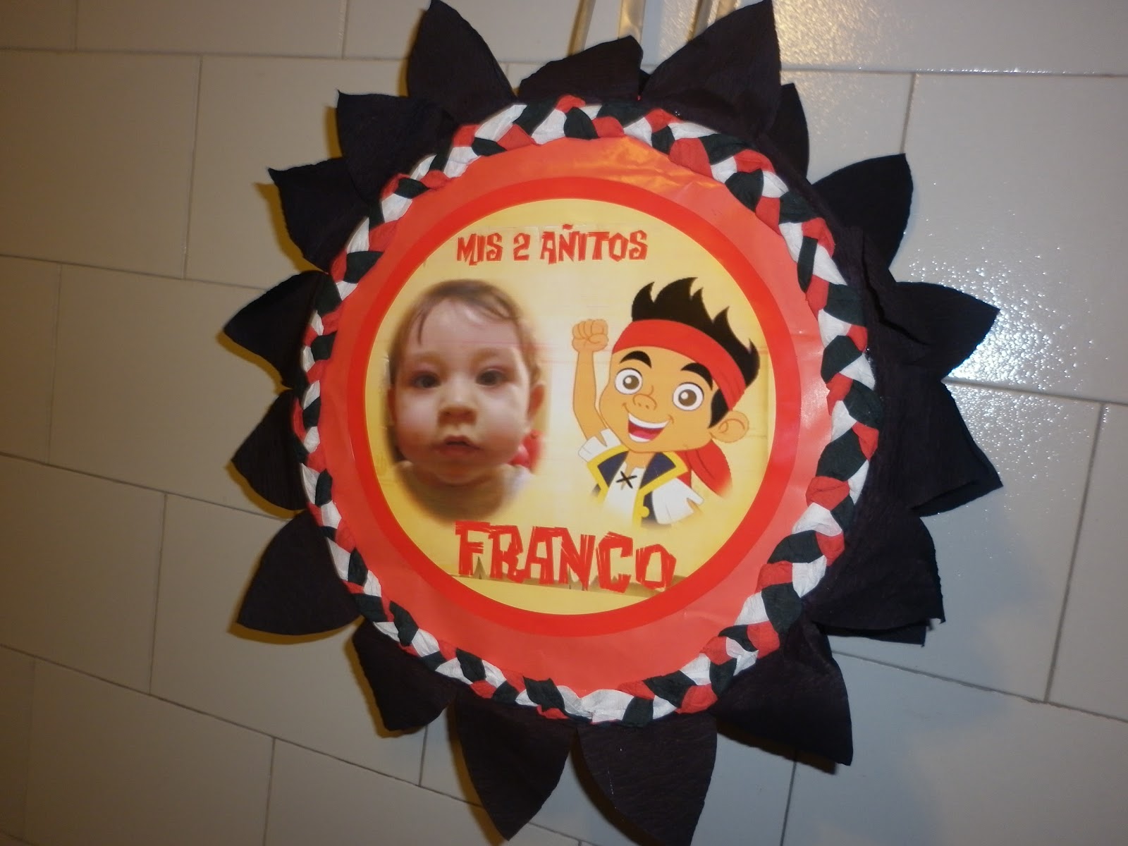 Deco, arte y juegos Piñata de Jake y los piratas!