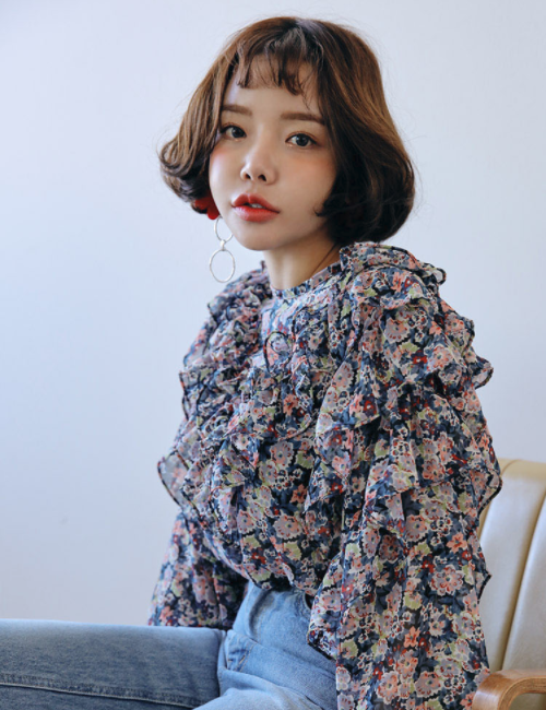 Self-Tie Cuff Frilled Floral Blouse