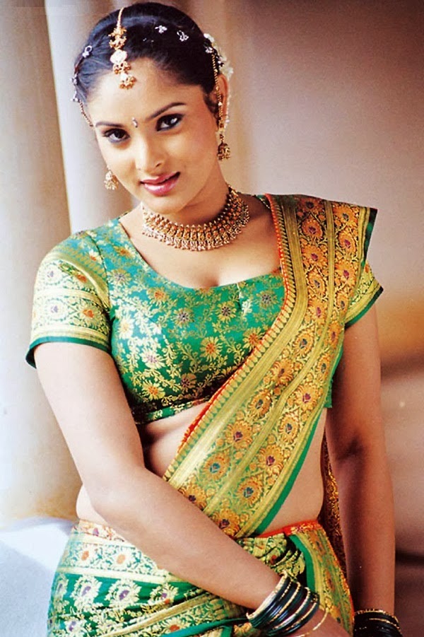 Total HD Wallpapers Divya Spandana