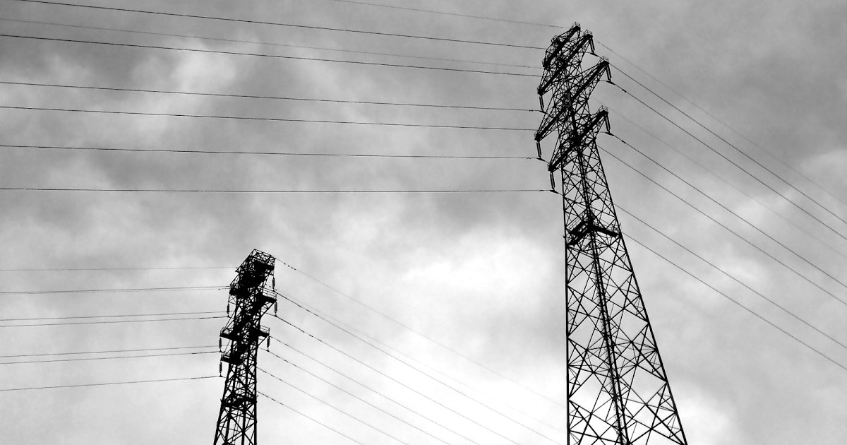 Étant donné Deux pylônes