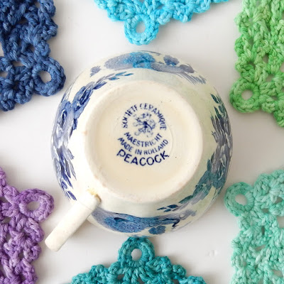 free crochet pattern coaster peacock feather thecuriocraftsroom the curio crafts room