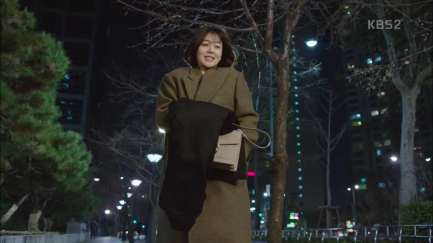 [저글러스] 이것은 로코를 위한 피지컬 차이 + 남주가 본인 피지컬 생각 안하고 여주에게 뽀뽀 할때.gif | 인스티즈