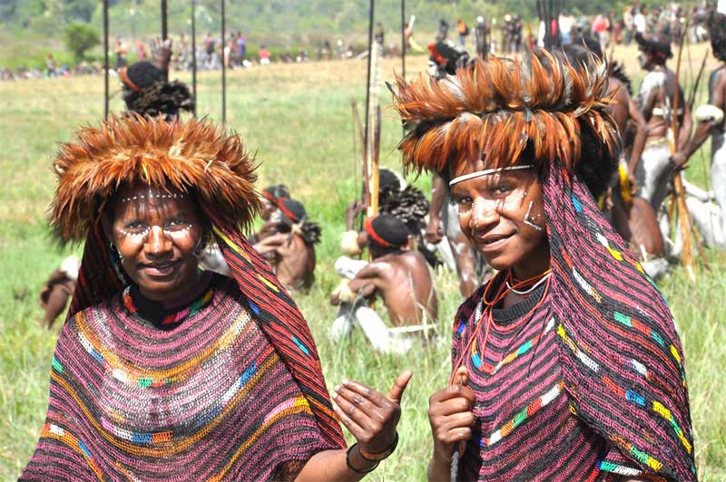 Indahnya Noken Tas Multifungsi Bagi Wanita  Papua  
