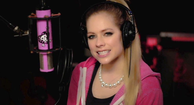 Avril Lavigne faz primeiro show depois de um ano